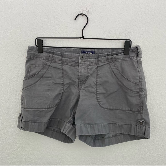 THE NORTH FACE Women's 8 Gray Cargo Short - Picture 8 of 8